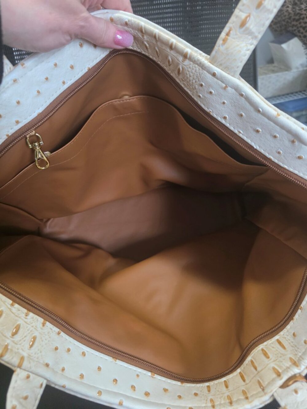 MJ Makeup Junkie Weekender Tote - Dune - Picture 5 of 5